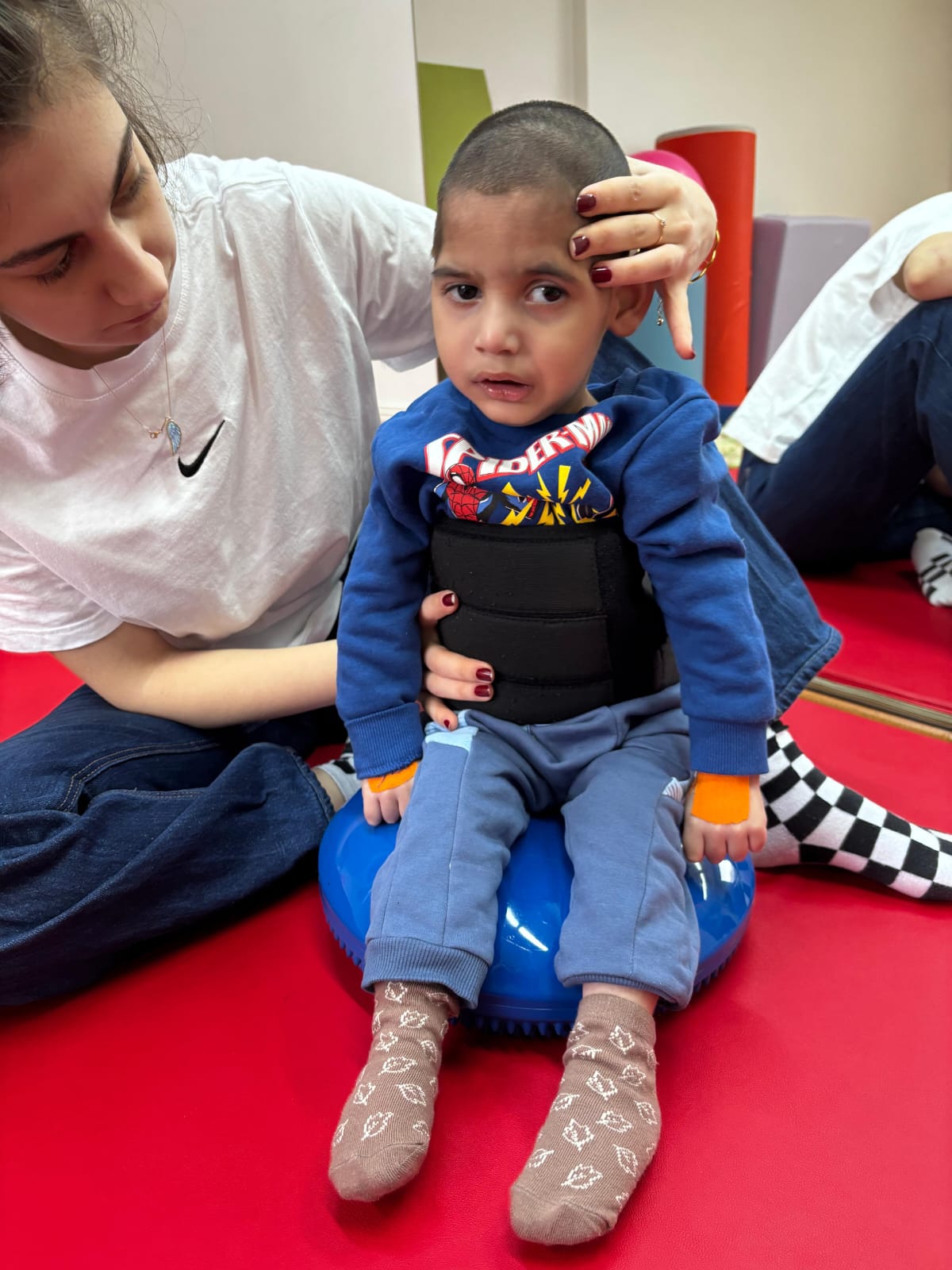 Да помогнем на малкия Божидар!